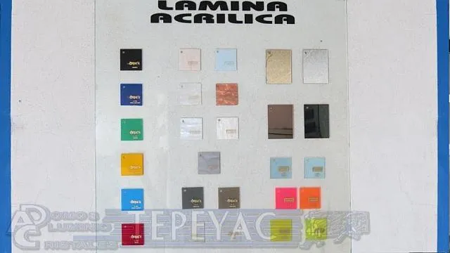 Lámina acrílica en colores
