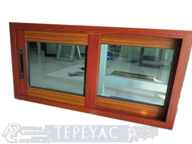 Ventana de aluminio acabado madera